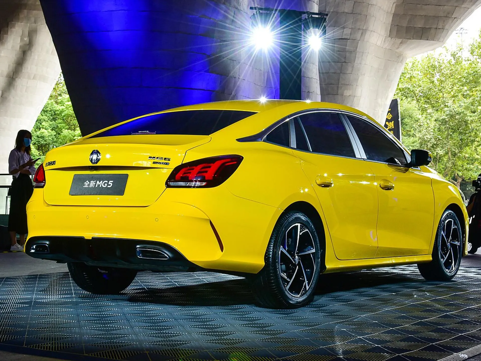 2021 MG 5 sedan  ام جی 5 سدان