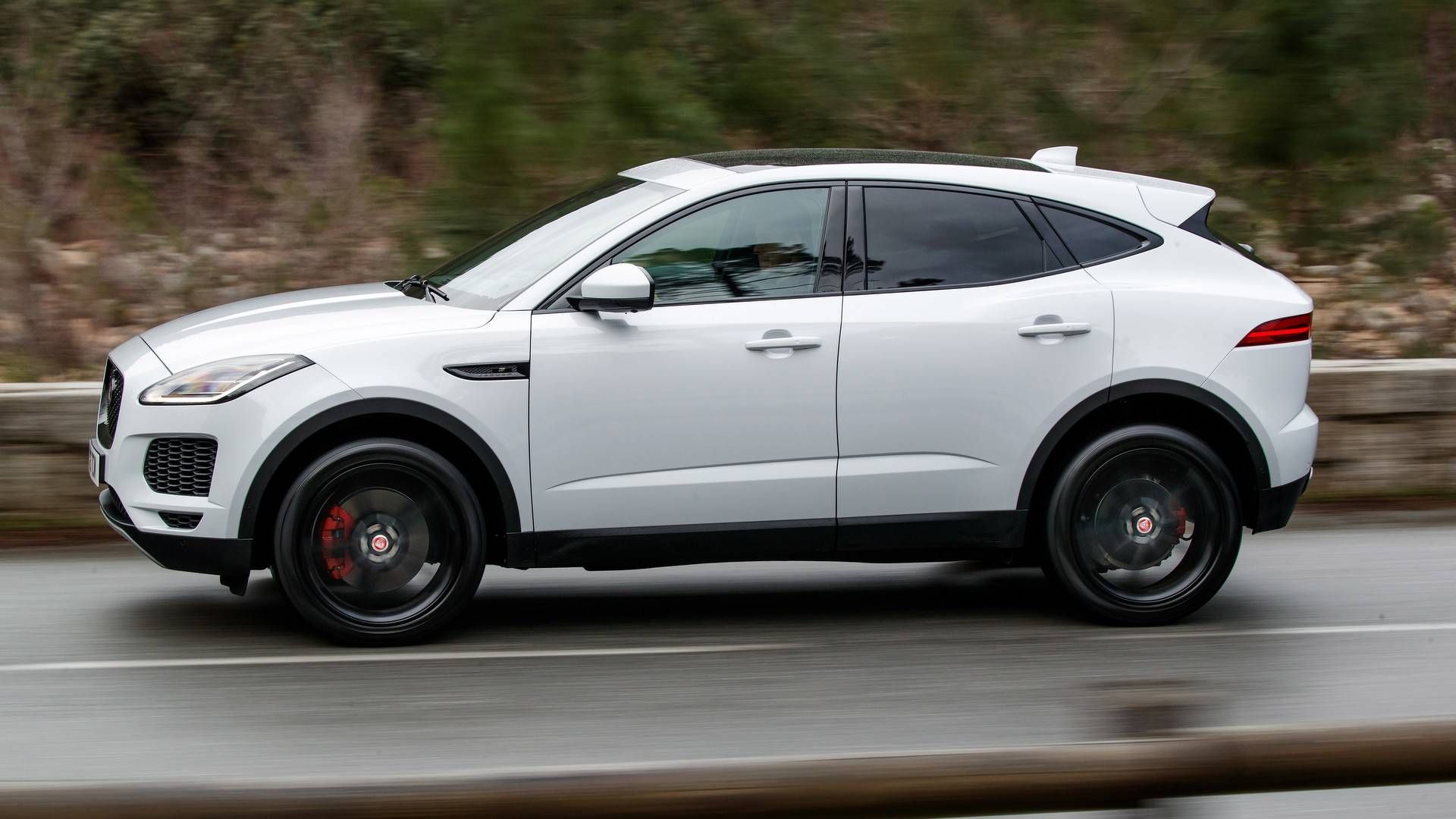 جگوار ای پیس Jaguar E pace 2018