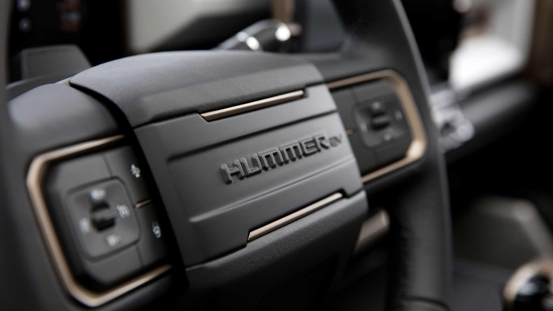 GMC Hummer EV   وانت هامر برقی
