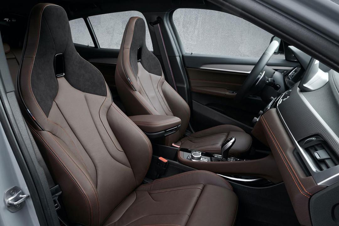 نمای داخل کابین کراس اور بی ام و ایکس 2 / BMW X2 M Mesh Edition
