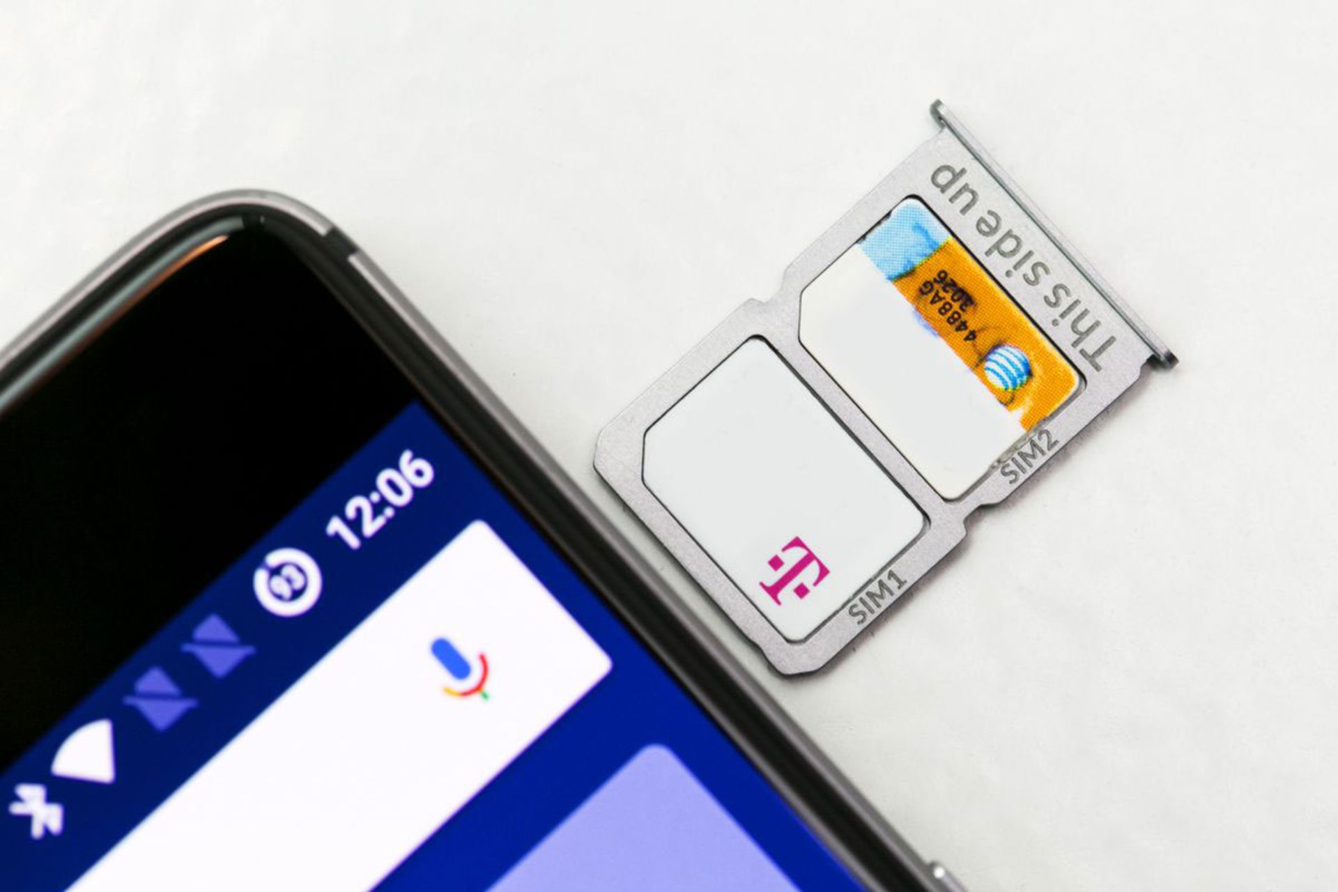 آیفون ۱۲ دو سیم کارته