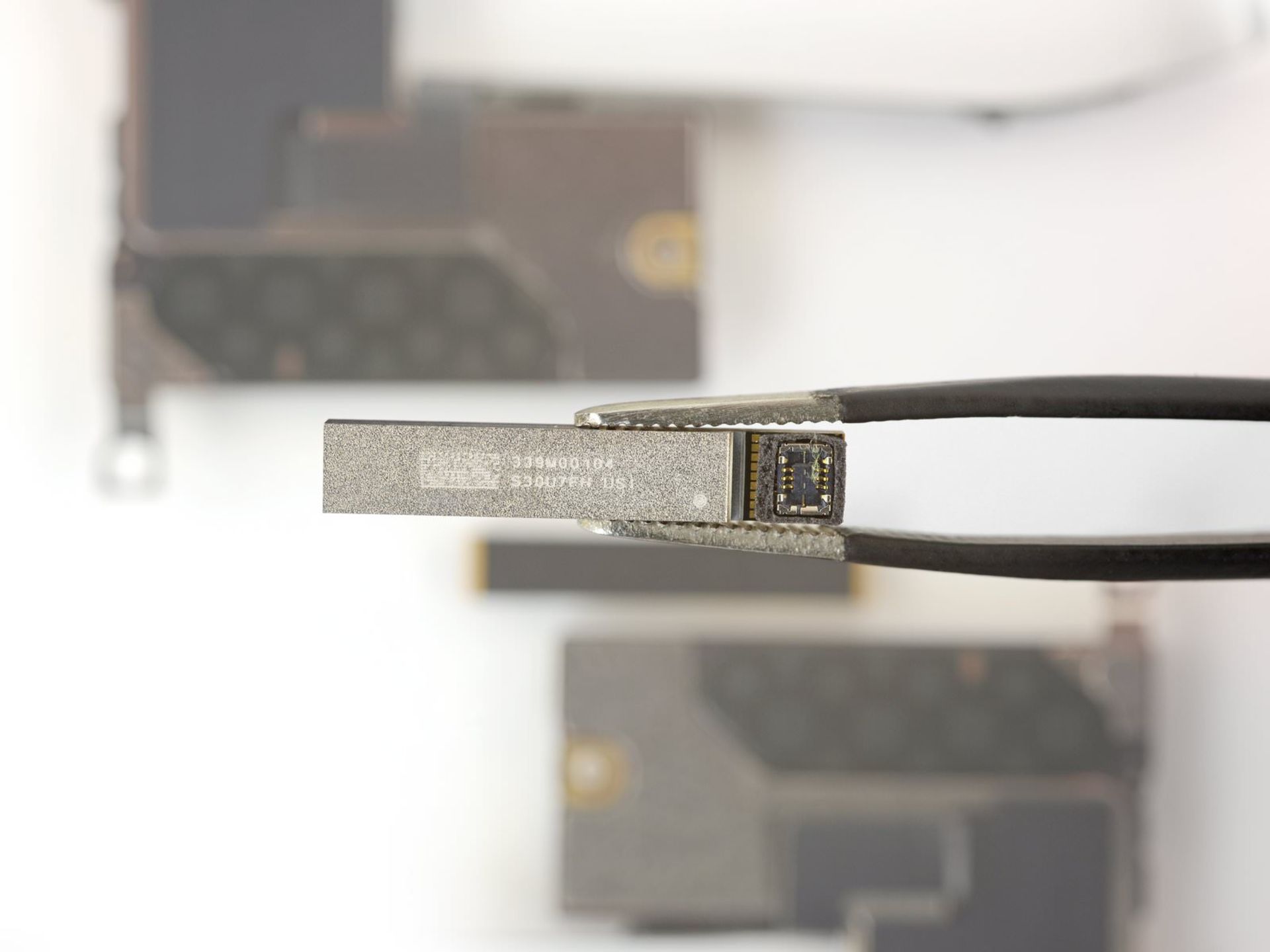 کالبدشکافی آیفون ۱۲ پرو ifixit