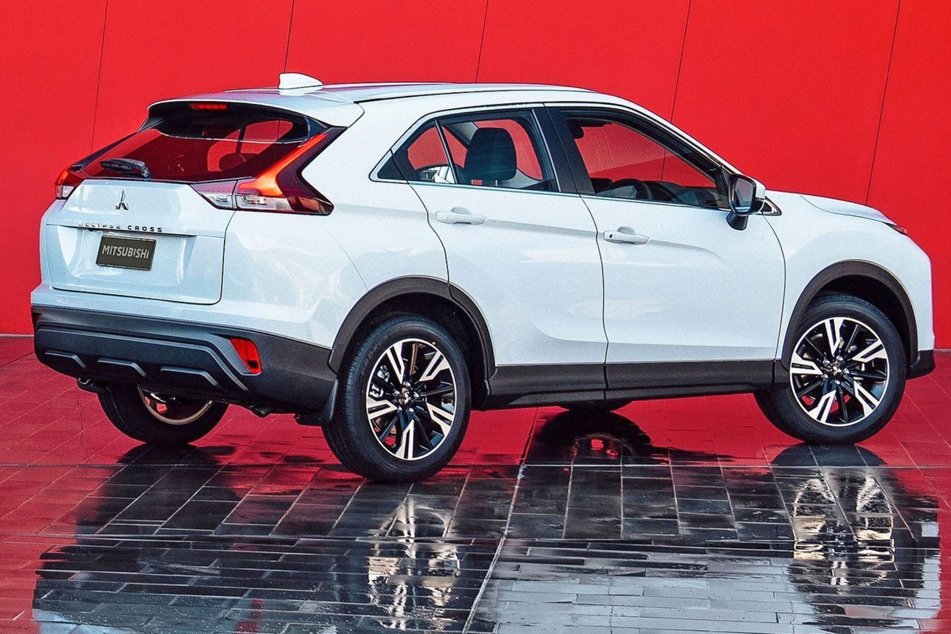 Mitsubishi Eclipse Cross Facelift 2022 میتسوبیشی اکلیپس کراس