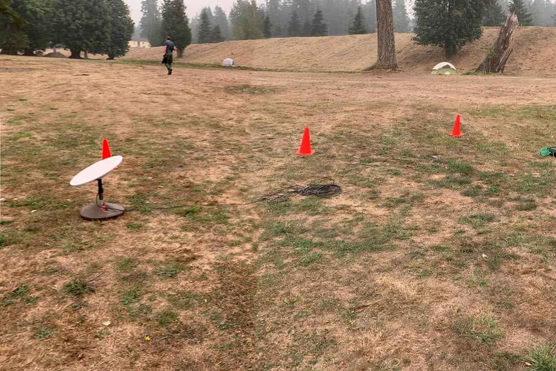 پایانه اینترنت استارلینک / Starlink روی زمین