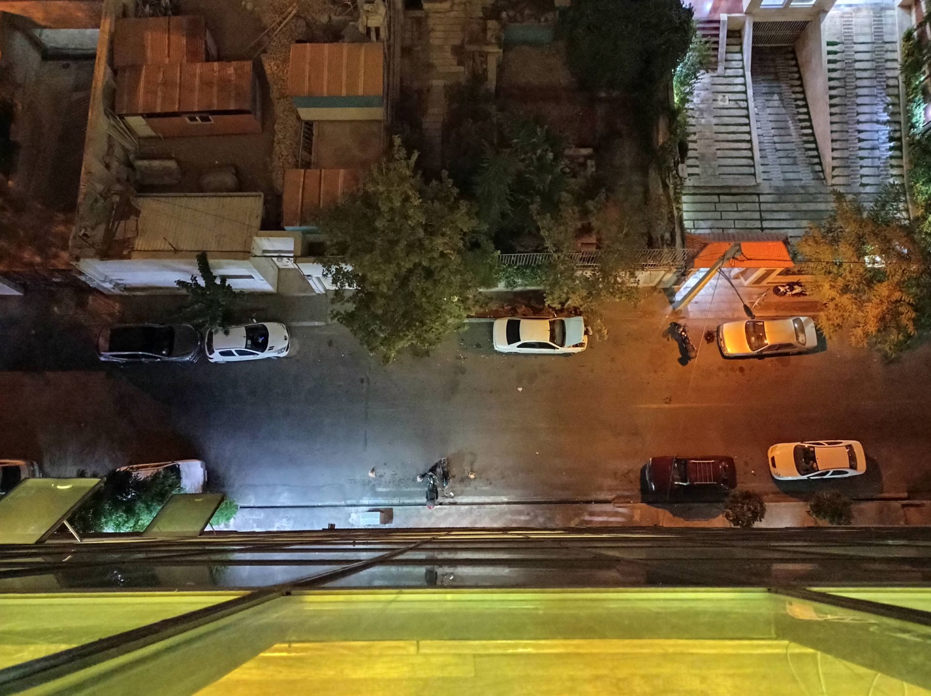 نمونه عکس 1x دوربین اصلی ردمی نوت ۹ در تاریکی - کوی آناهیتا جردن