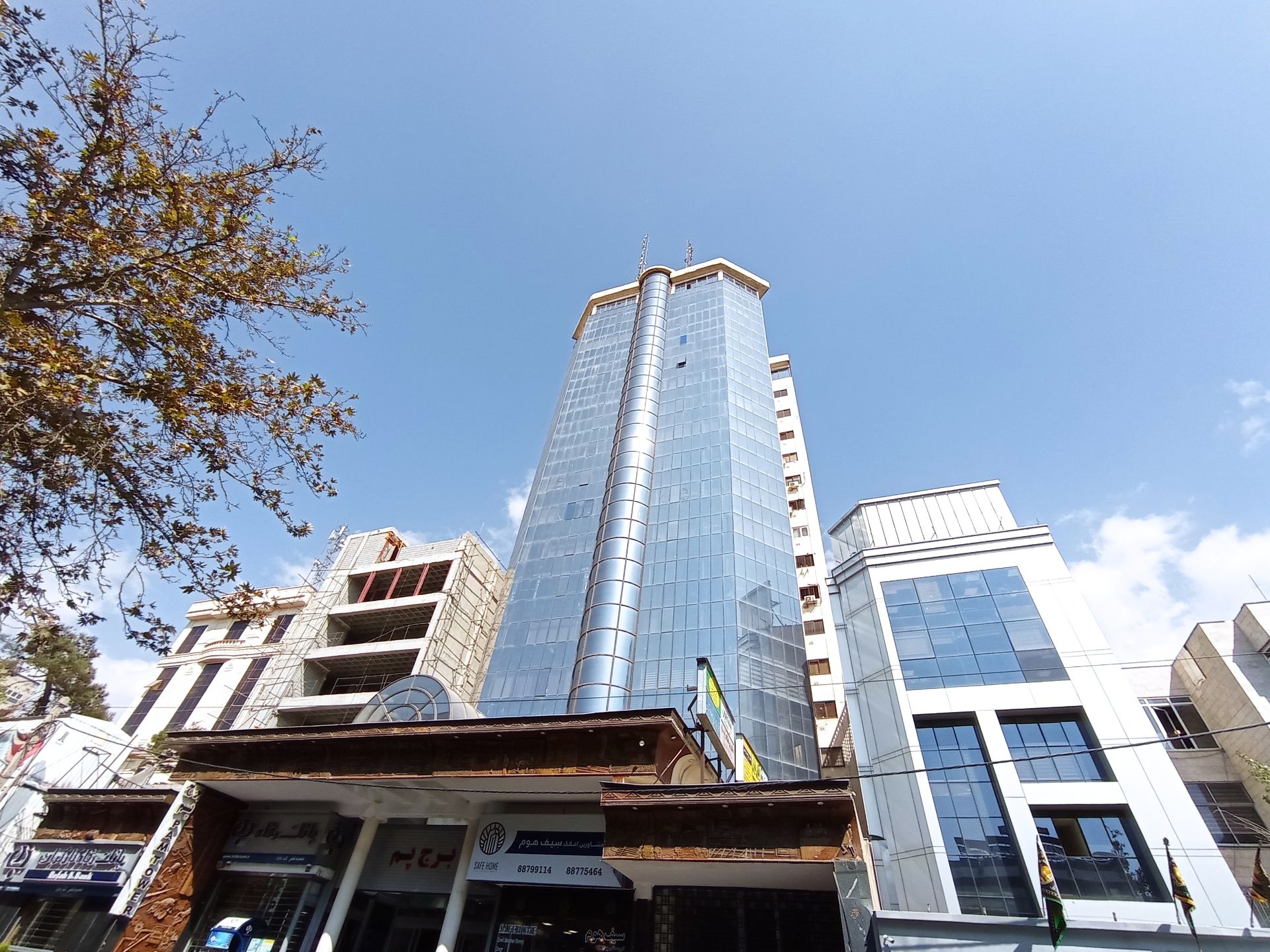 نمونه عکس اولتراواید ردمی نوت ۹ در شرایط نوری ایده‌آل - ساختمان جردن