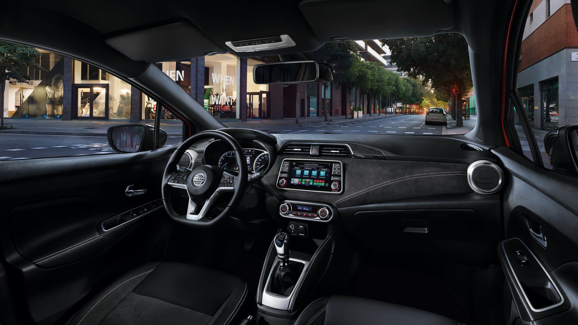 نمای داخل کابین و داشبورد هاچ بک / hatchback نیسان میکرا / 2021 Nissan Micra مدل 2021 