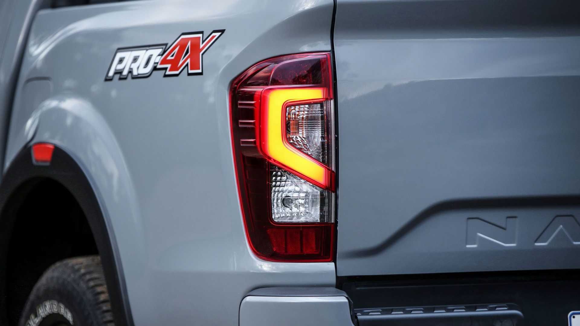 نیسان ناوارا 2021  Nissan navara  