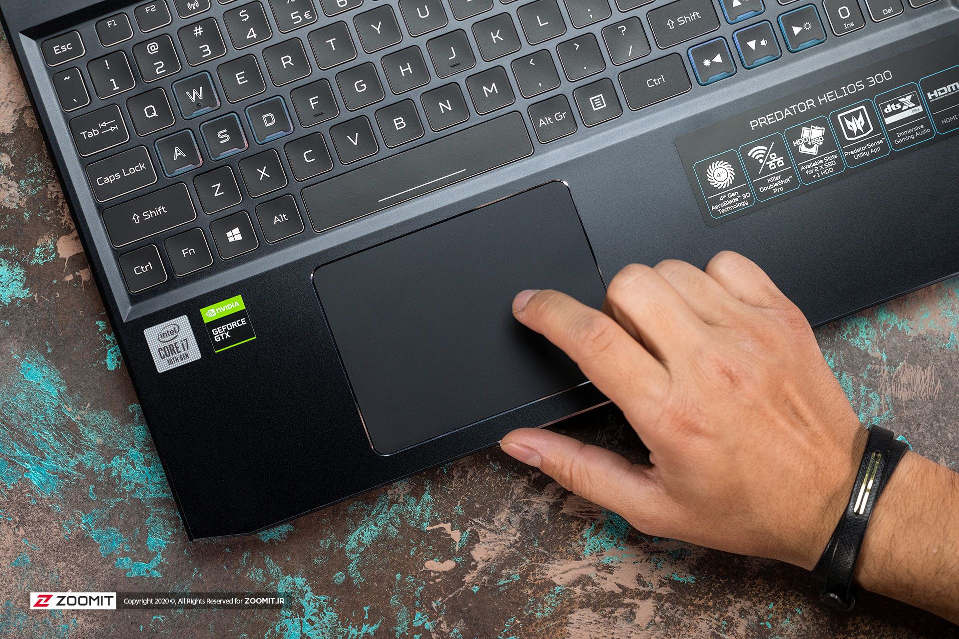 ترک پد لپ تاپ ایسر هلیوس ۳۰۰