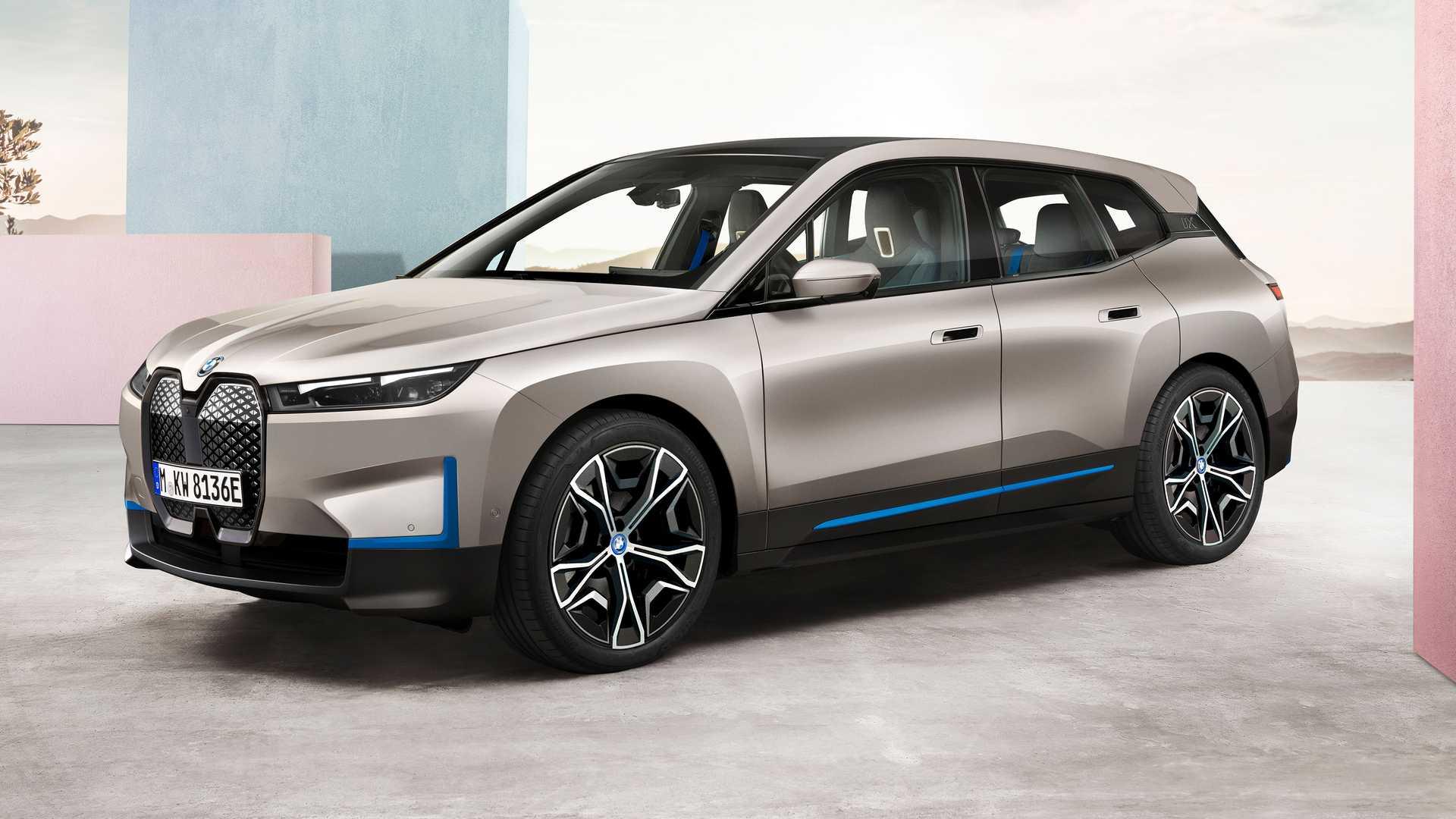 BMW iX شاسی بلند برقی بی ام و آی ایکس