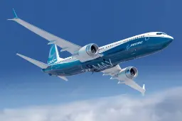 هواپیمای بوئینگ 737 مکس / Boieng 737 Max درحال پرواز در آسمان آبی نیمه ابری