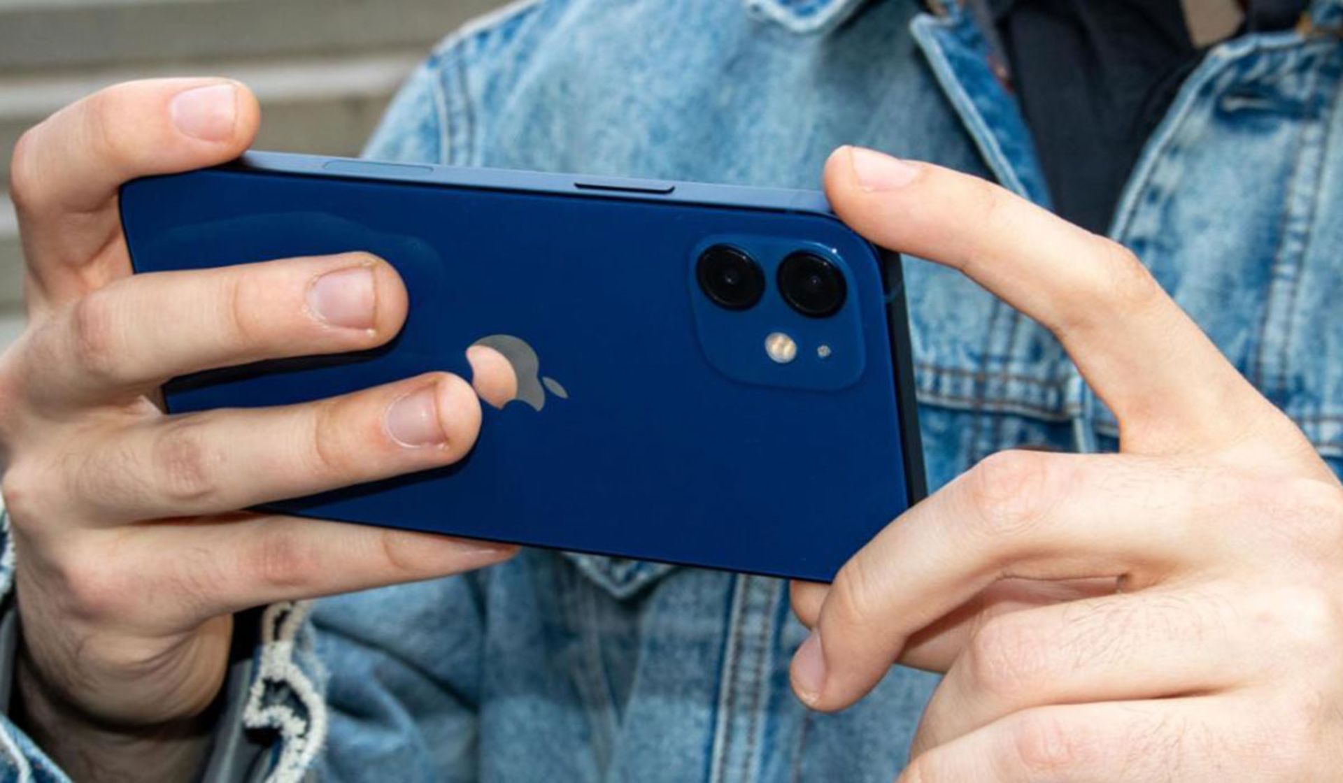 گوشی آیفون ۱۲