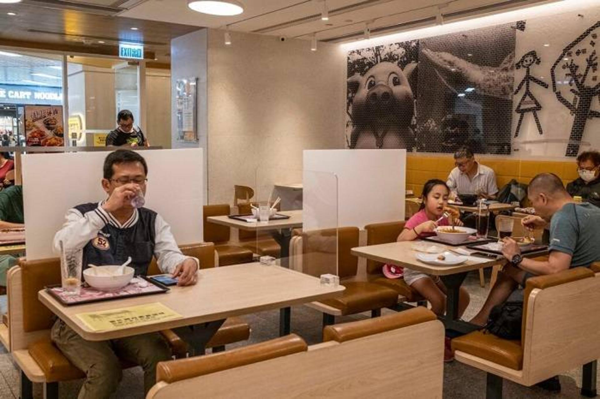 رستورانی در هنگ کنگ / restaurant in Hong Kong