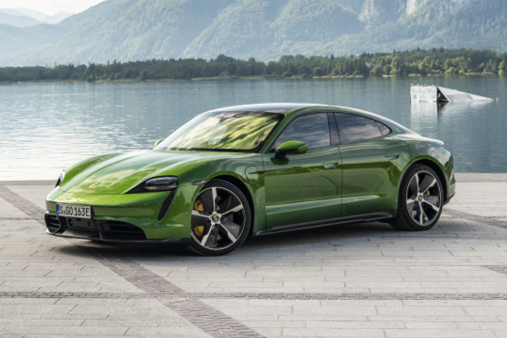 Porsche Taycan Turbo