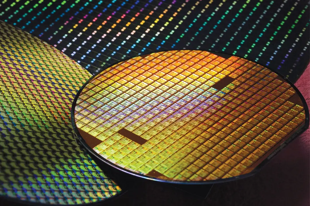 ویفر 5 نانومتری تی اس ام سی / TSMC Wafer از نمای نزدیک