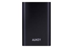 نمای روبرو پاور بانک آکی PB-AT1 با ظرفیت 10400 میلی‌آمپر ساعت Aukey PB-AT1 10400mAh