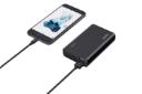 پاور بانک آکی PB-AT10 با ظرفیت 10000 میلی‌آمپر ساعت Aukey PB-AT10 10000mAh مشکی در حال شارژ
