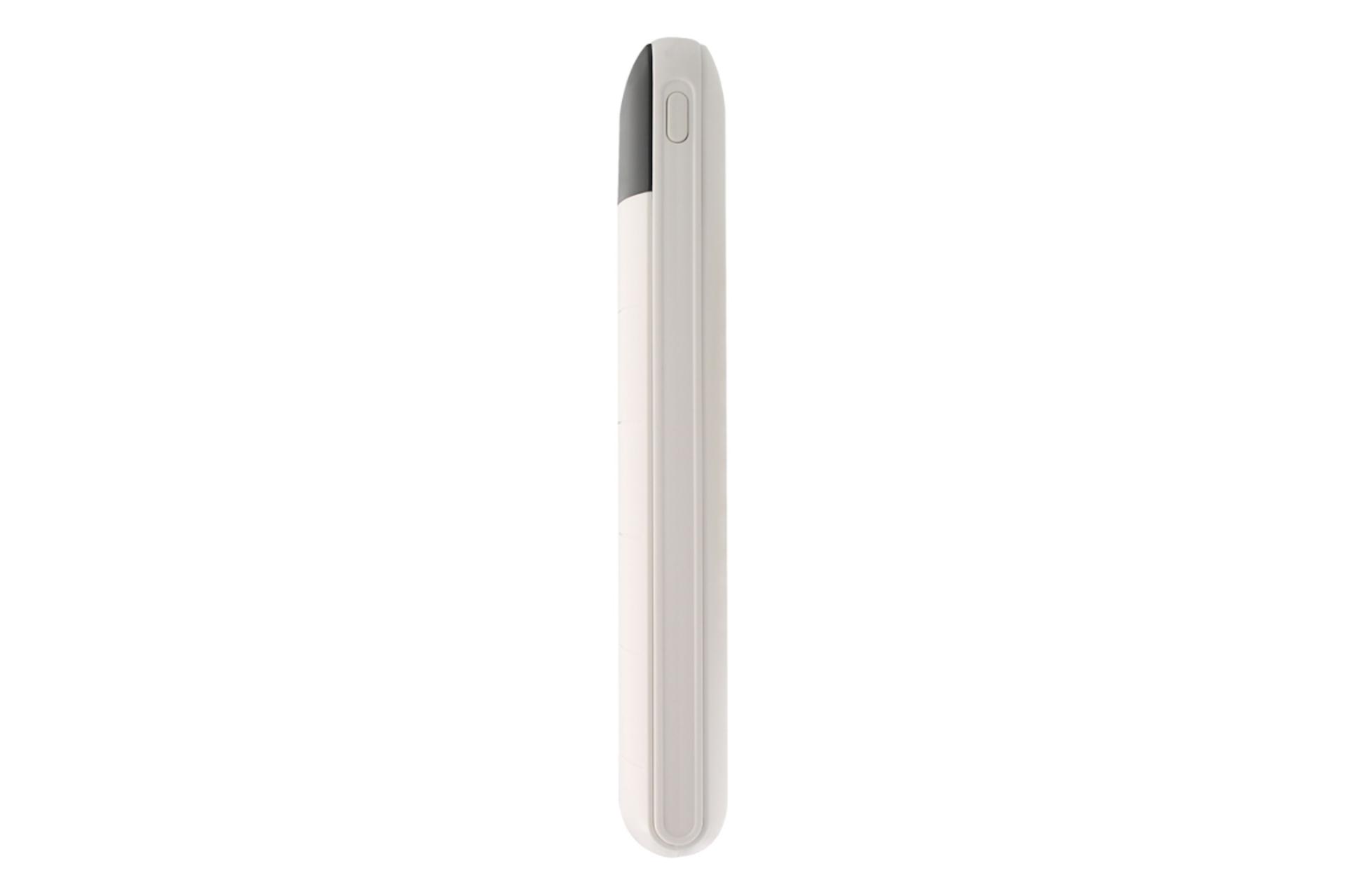 نمای چپ پاور بانک کملیون PS679 با ظرفیت 16000 میلی‌آمپر ساعت Camelion PS679 16000mAh سفید