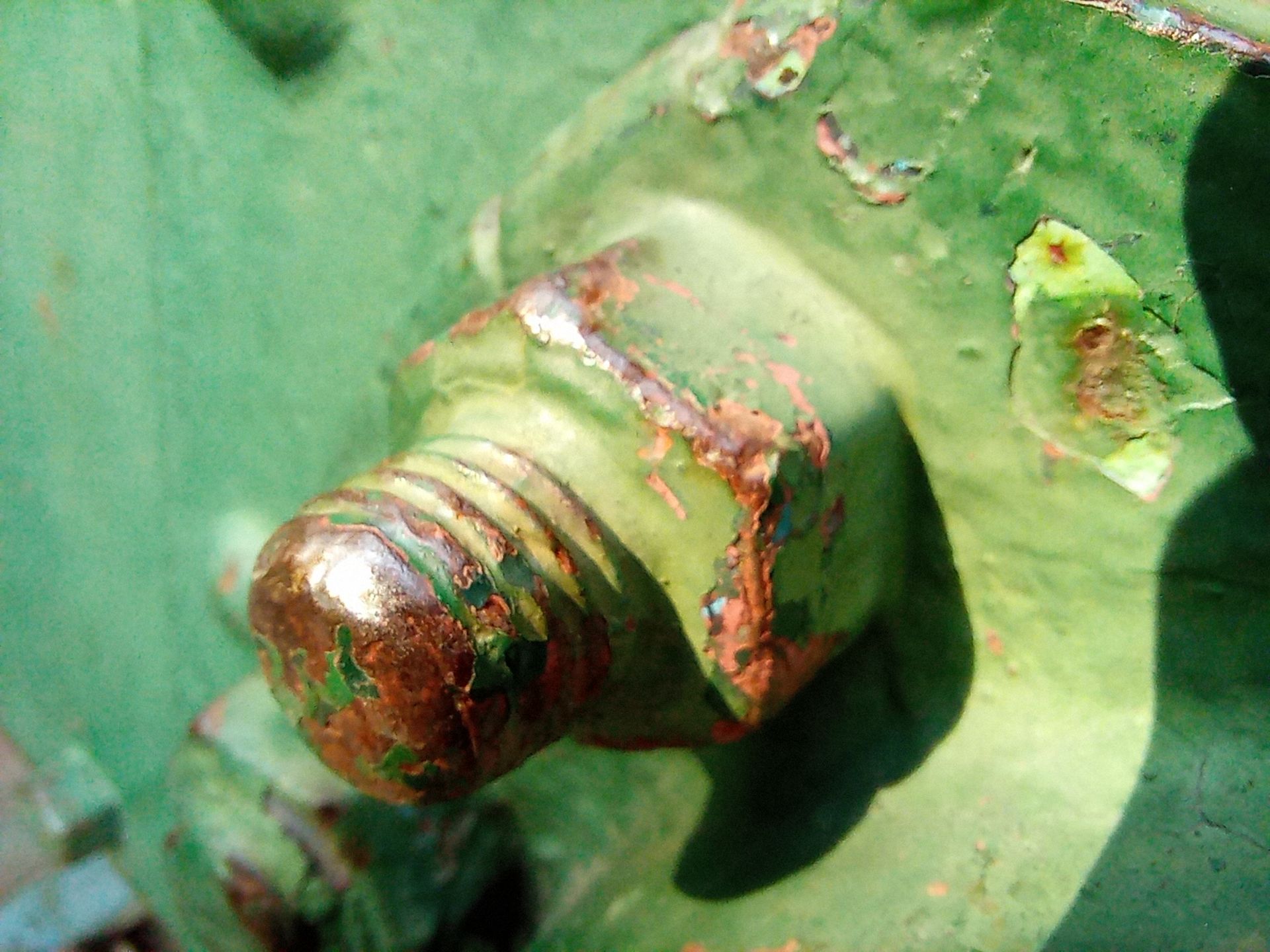 نمونه عکس دوربین ماکرو گوشی هواوی Y9a در طول روز - پیچ و مهره