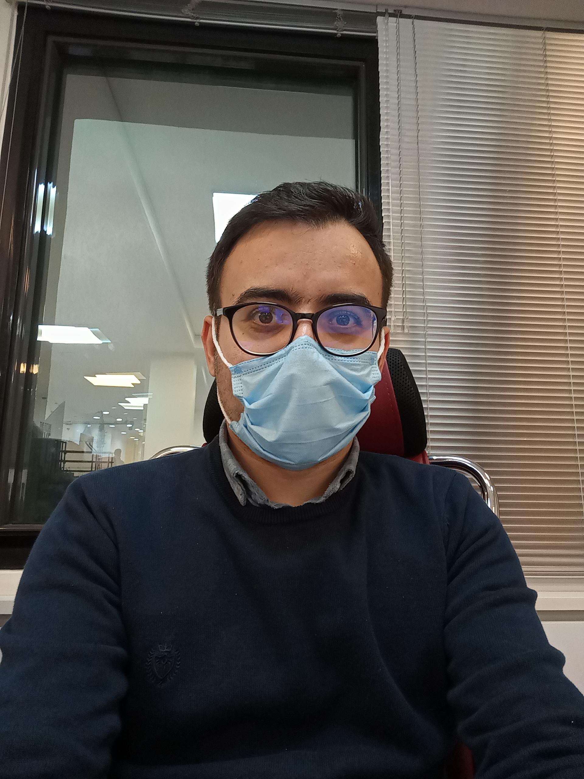 نمونه عکس دوربین سلفی گوشی هواوی Y9a - مهرداد عیسی لو