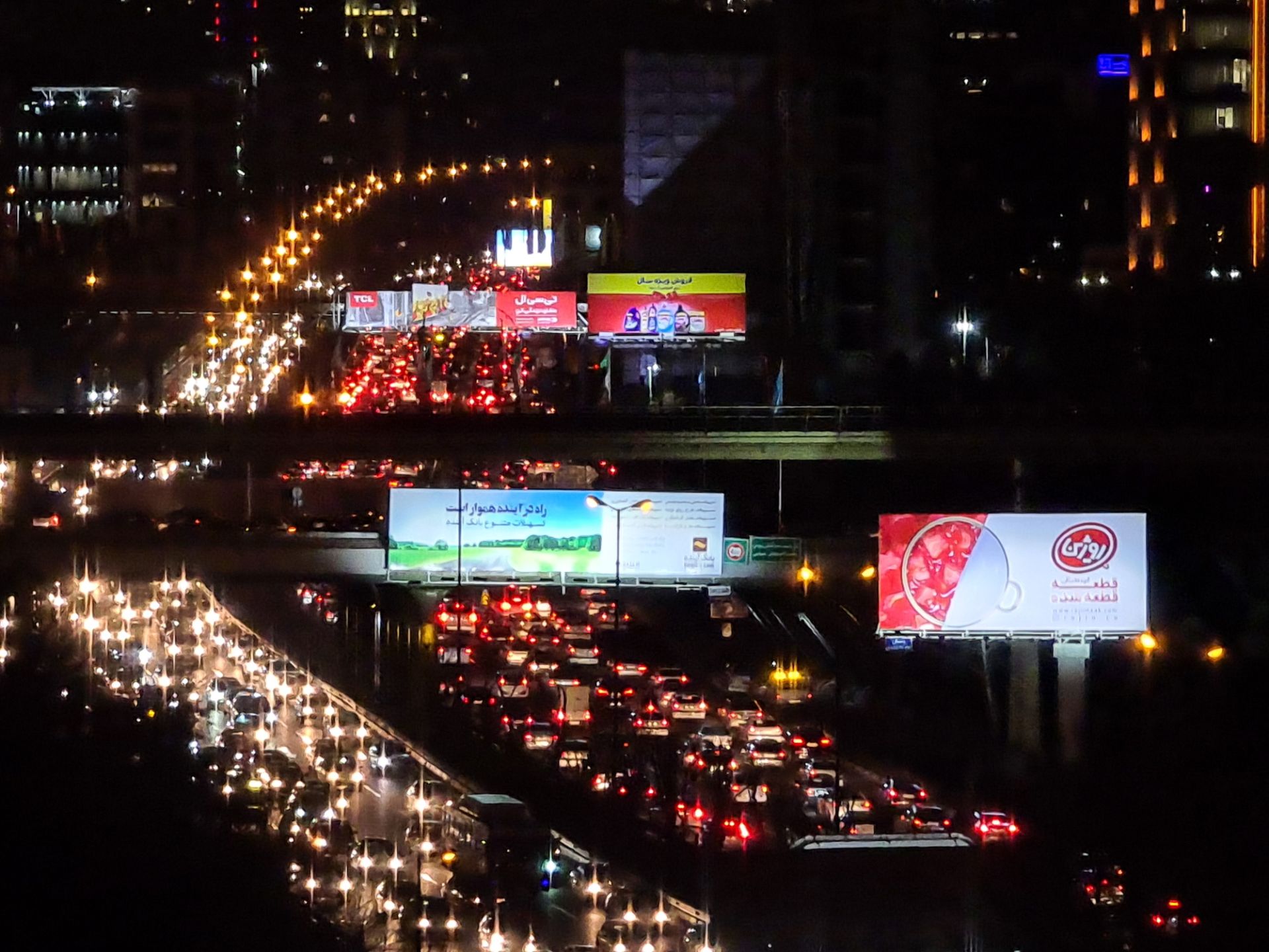 Galaxy S20 Ultra Sample Low Light