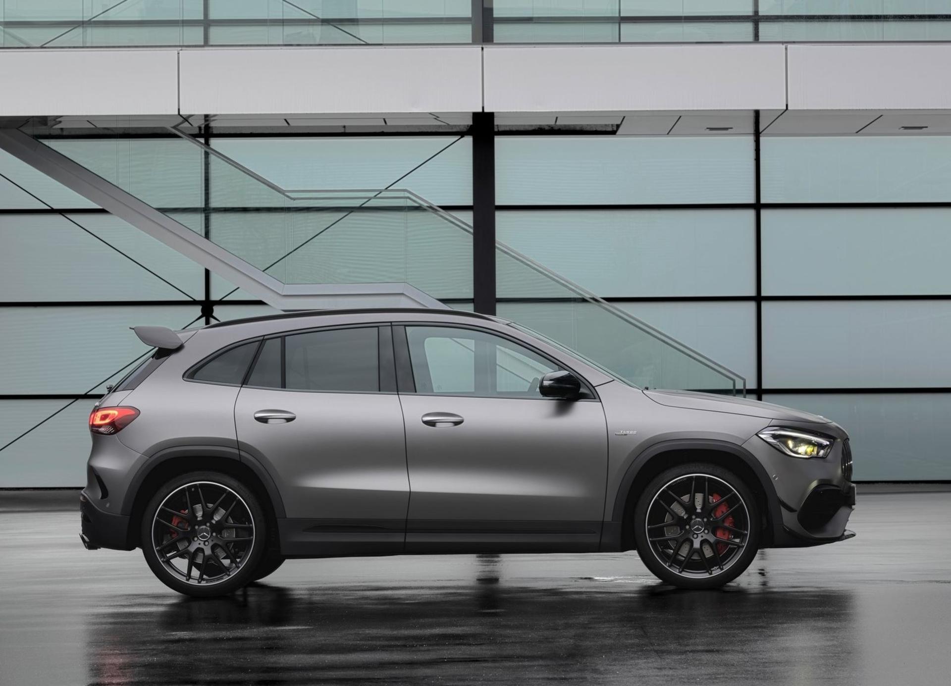 Mercedes-Benz GLA45