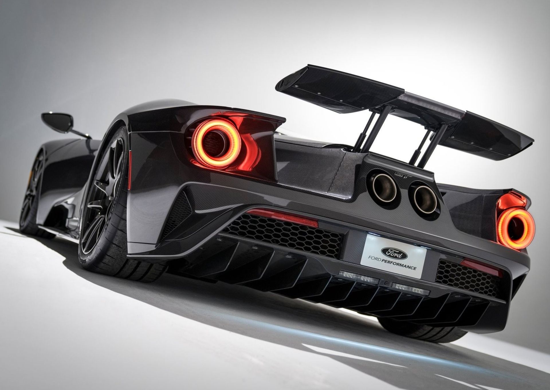 ford GT Liquid Carbon Edition