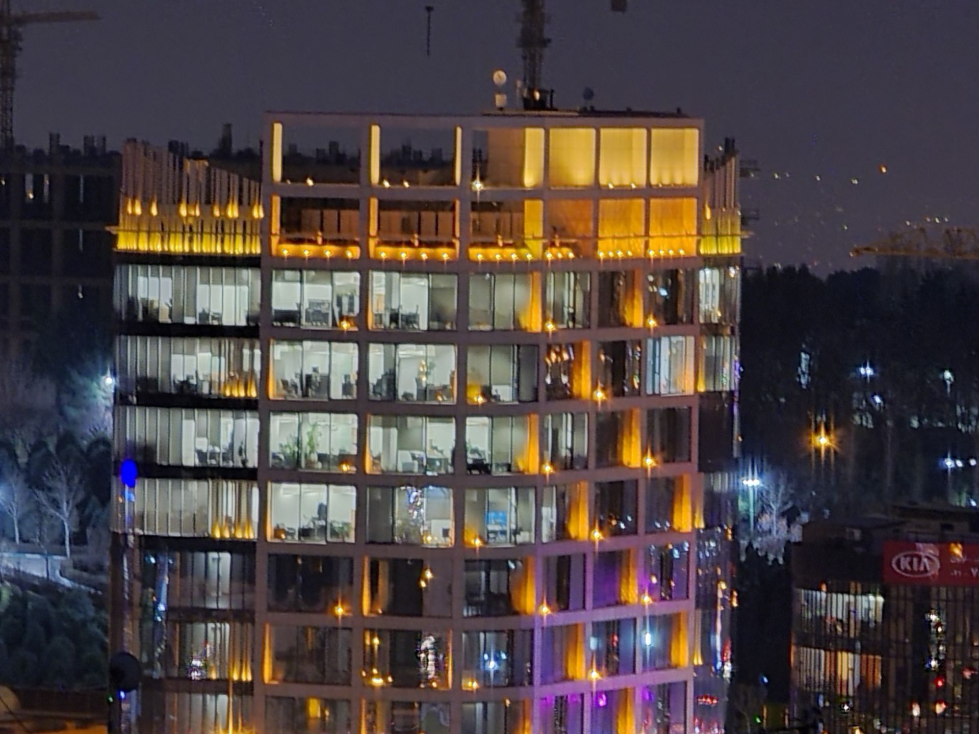 Galaxy S20 Ultra - Low Light - 10x