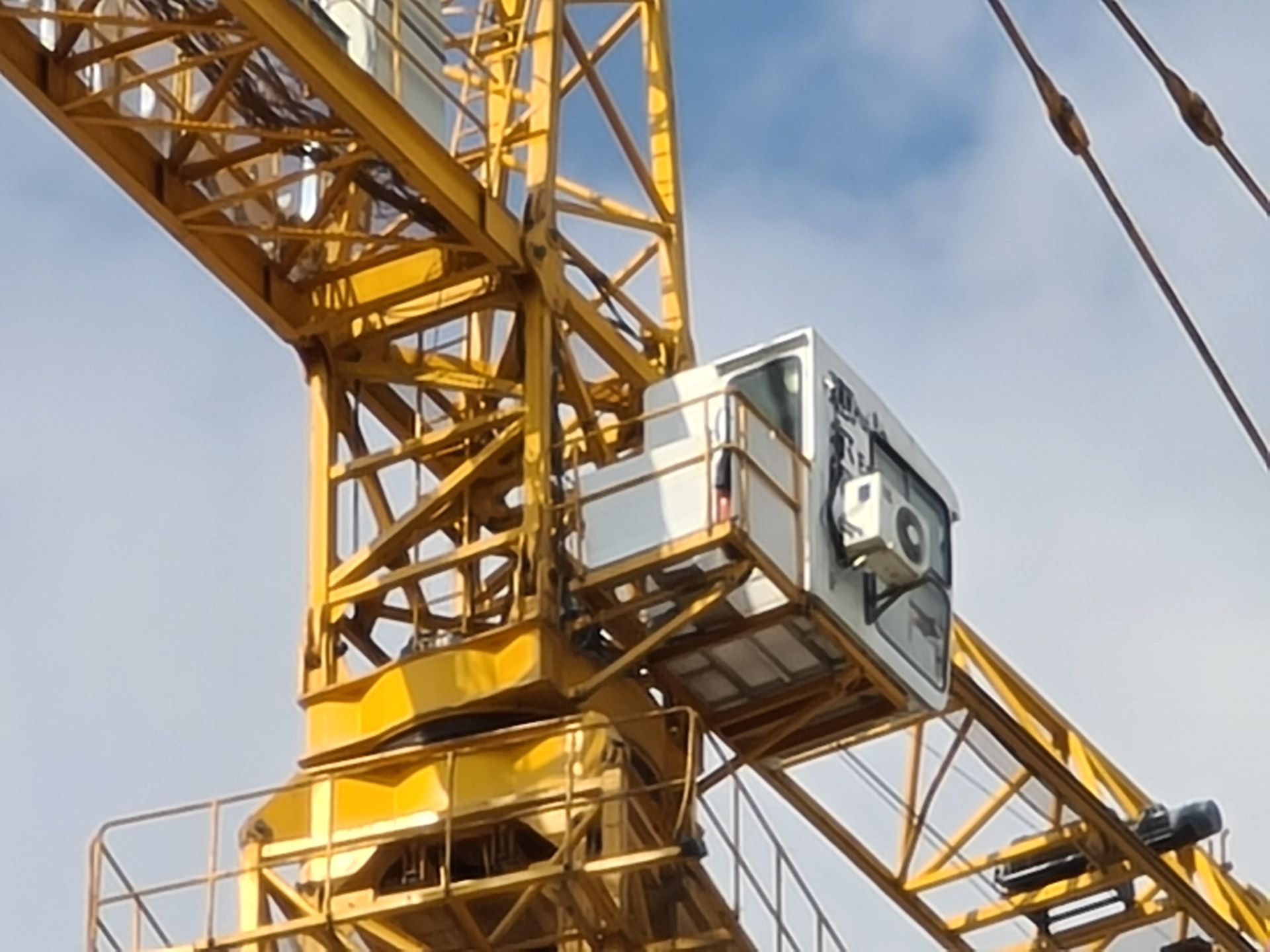 Galaxy S20 Ultra - Bright Light - 30x