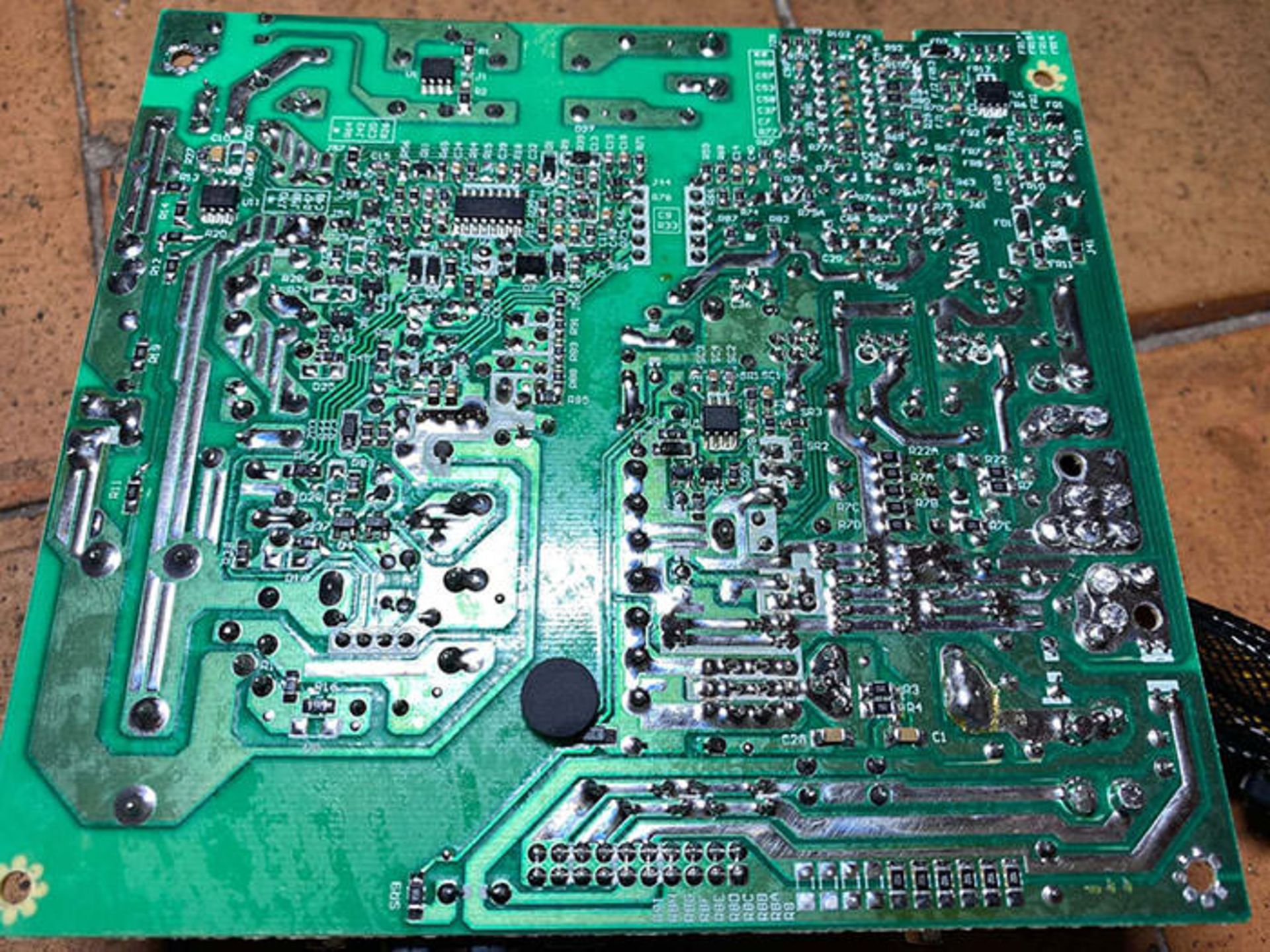 آناتومی منبع تغذیه PSU