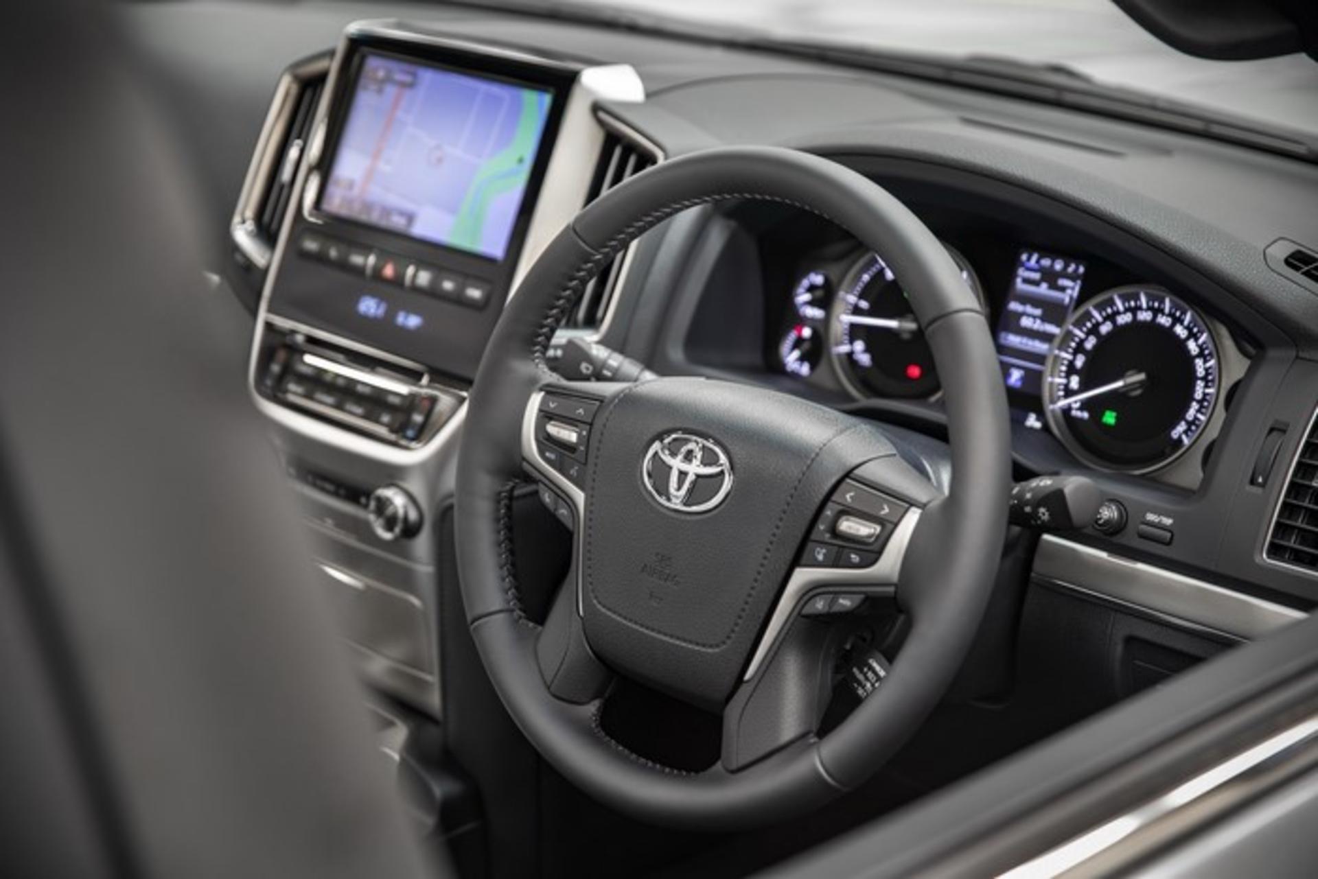 toyota land cruiser sahara horizon limited edition