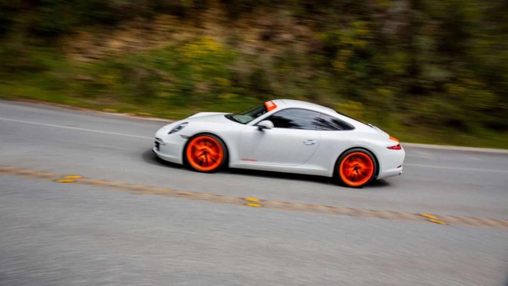 Porsche 911 Hybrid By Vonnen and KMR