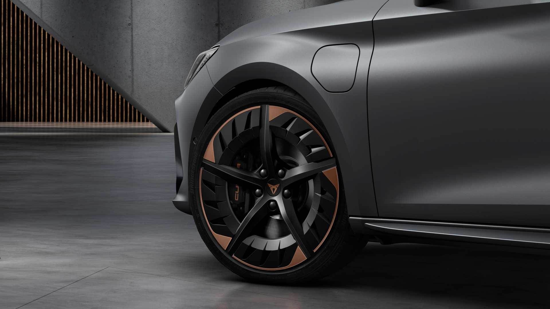 2021 seat Cupra Leon / سئات کوپرا لئون