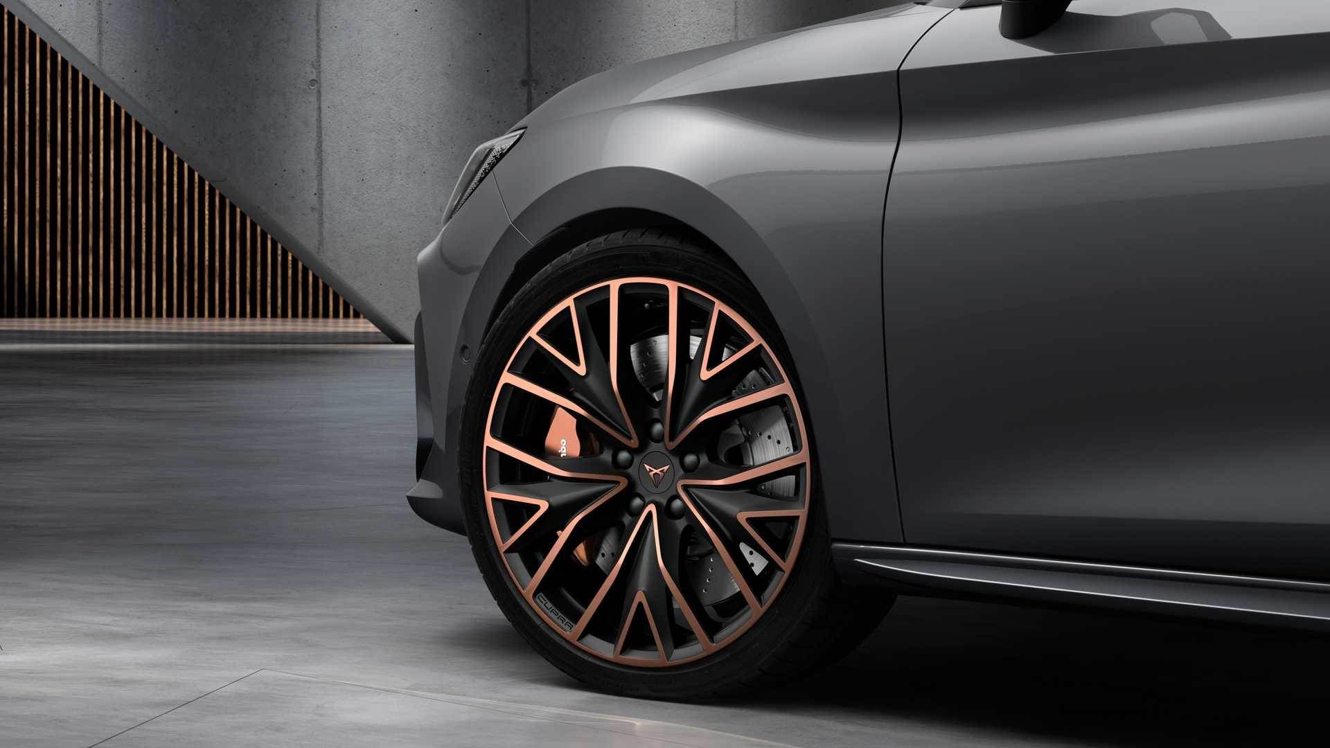 seat Cupra Leon ST / سئات کوپرا لئون