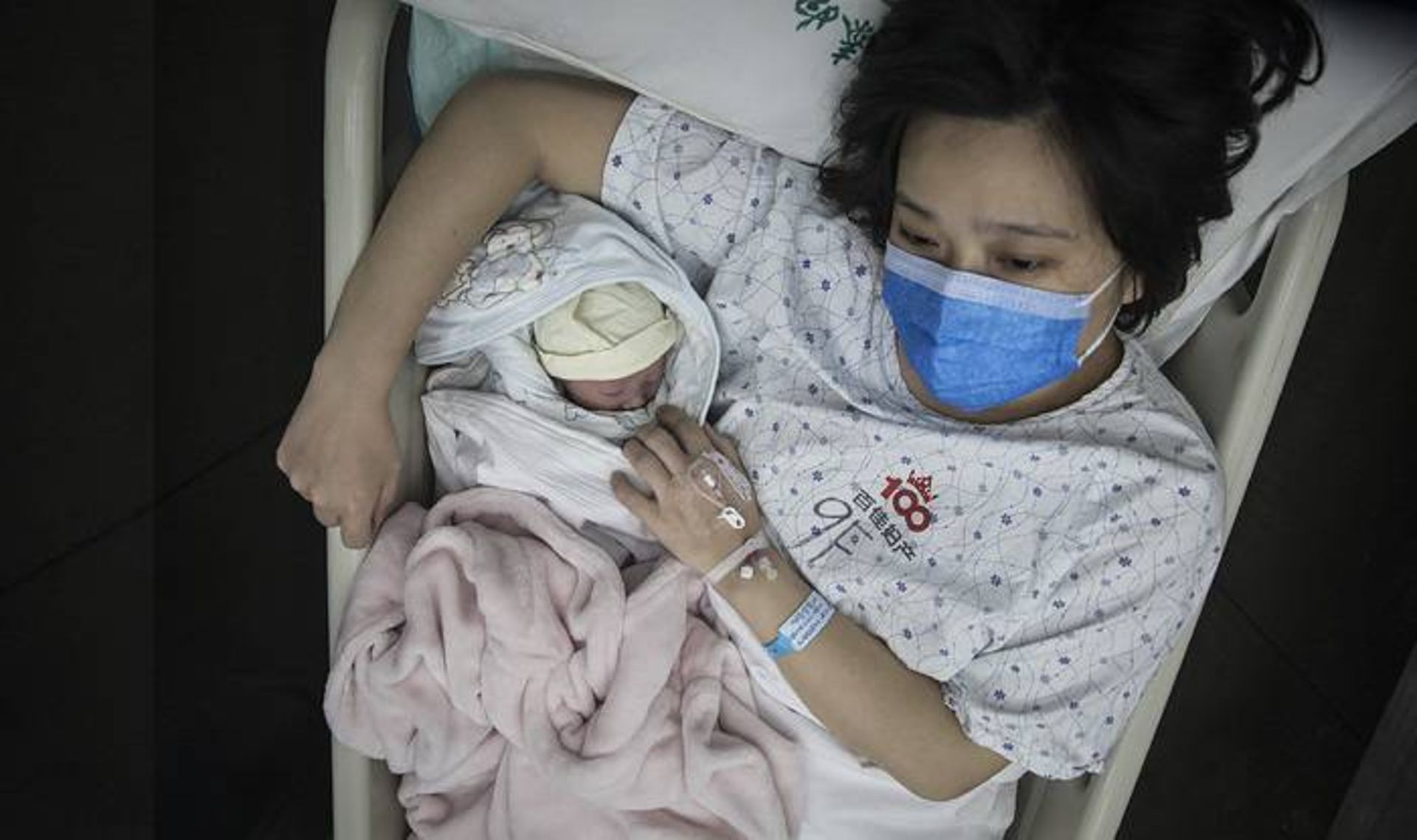 نوزاد - کرونا