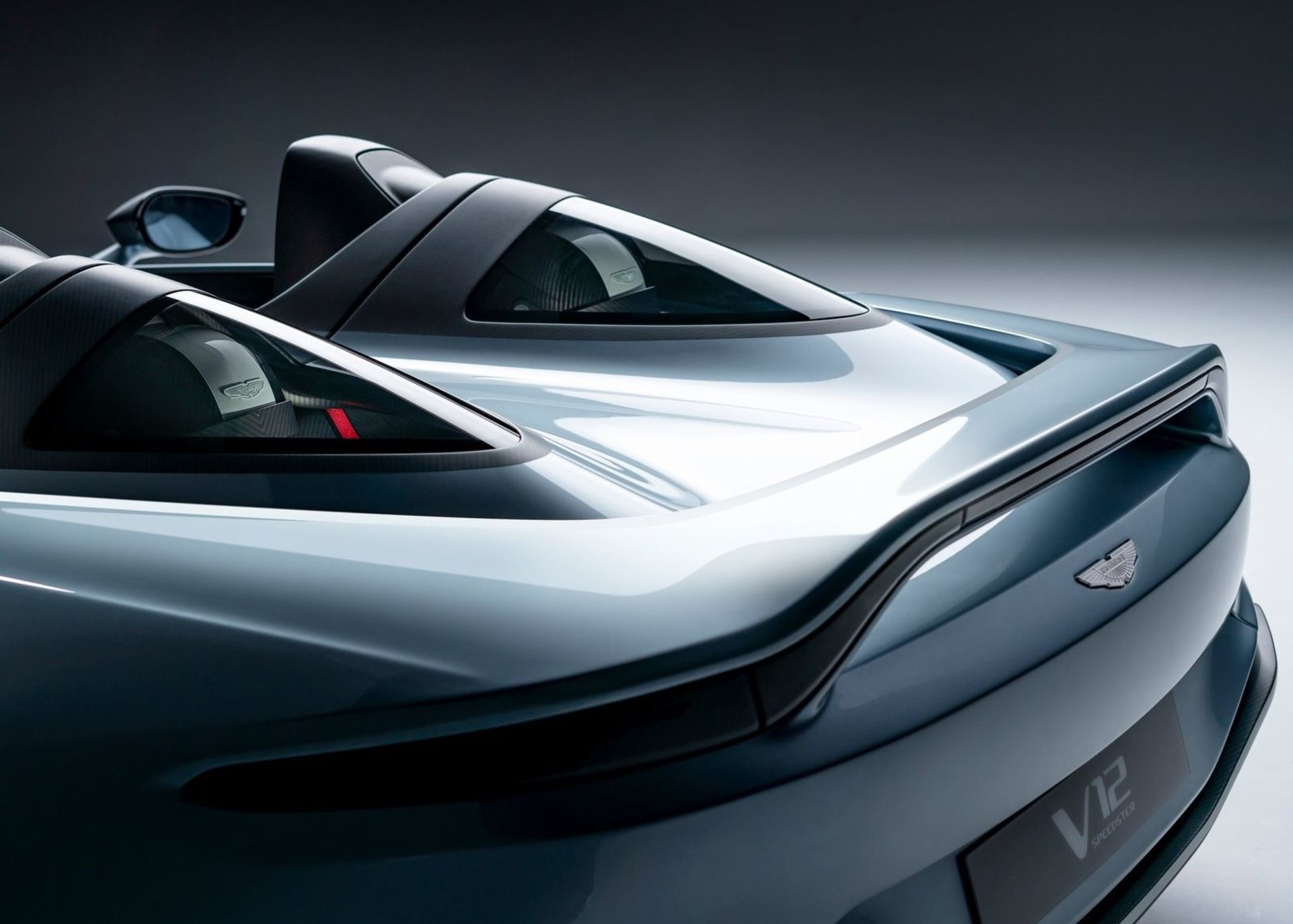 Aston Martin V12 Speedster new