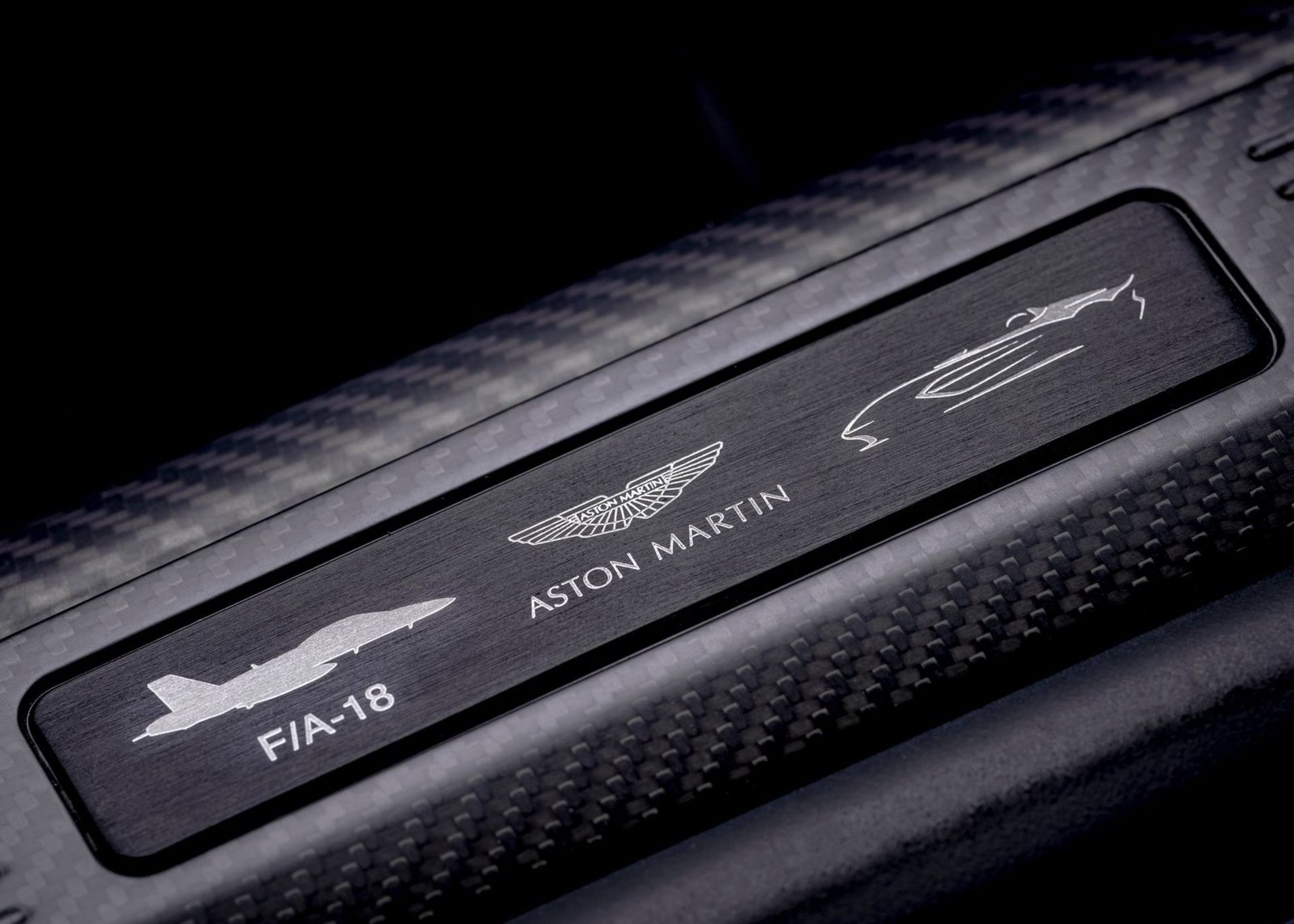 Aston Martin V12 Speedster new
