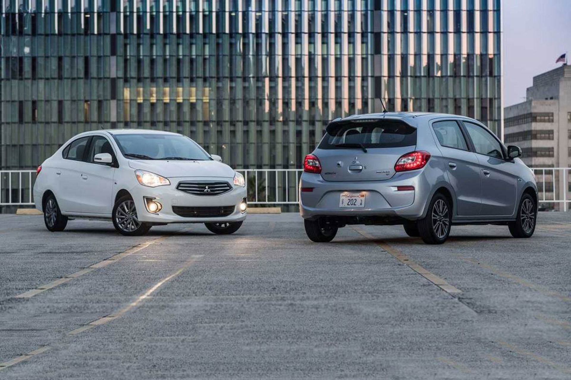 Mitsubishi Mirage ES / میتسوبیشی میراژ