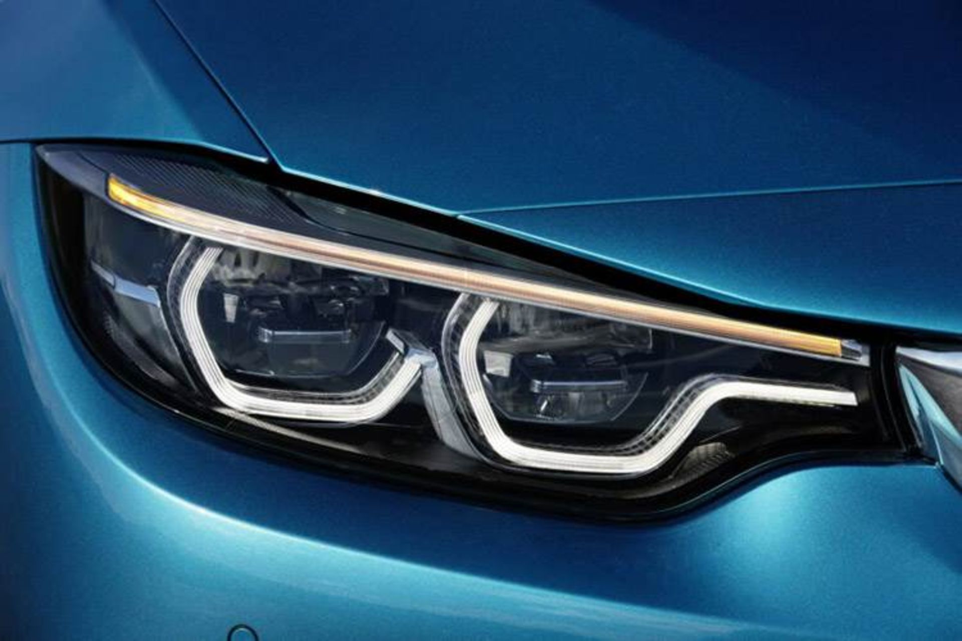 BMW Headlight / چراغ جلو بی ام و