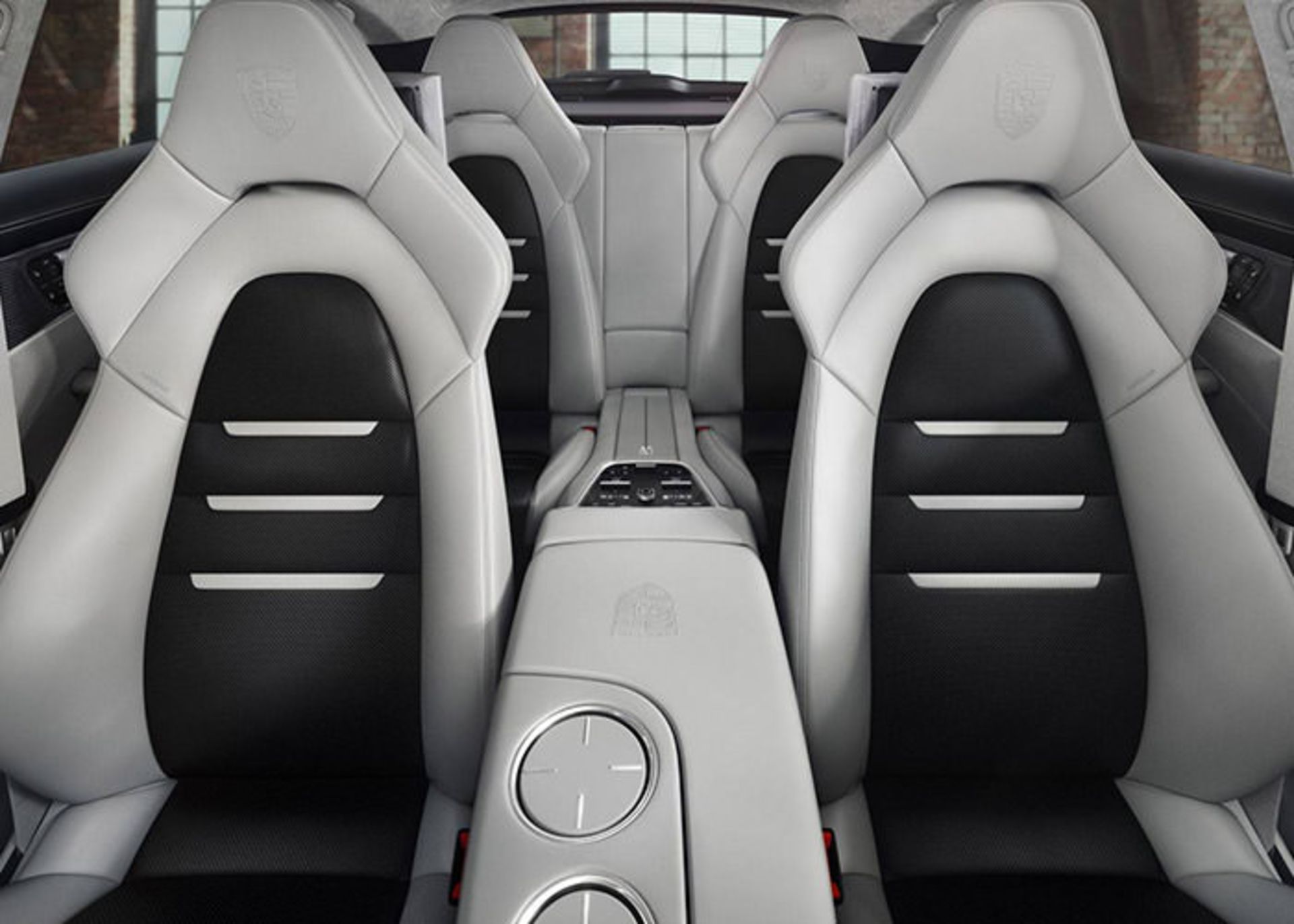 پورشه Exclusive