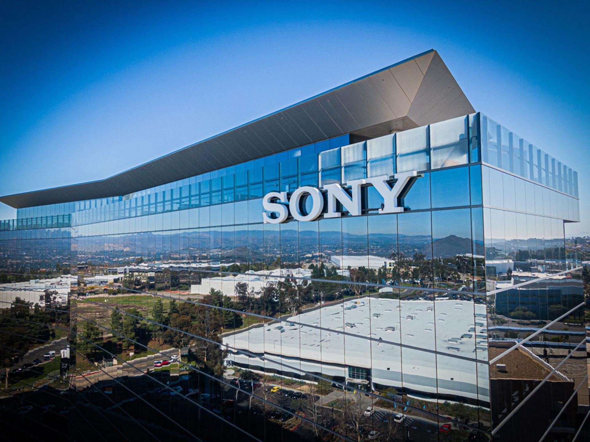 sony Merge electronics/ادغام بخش الکترونیک سونی