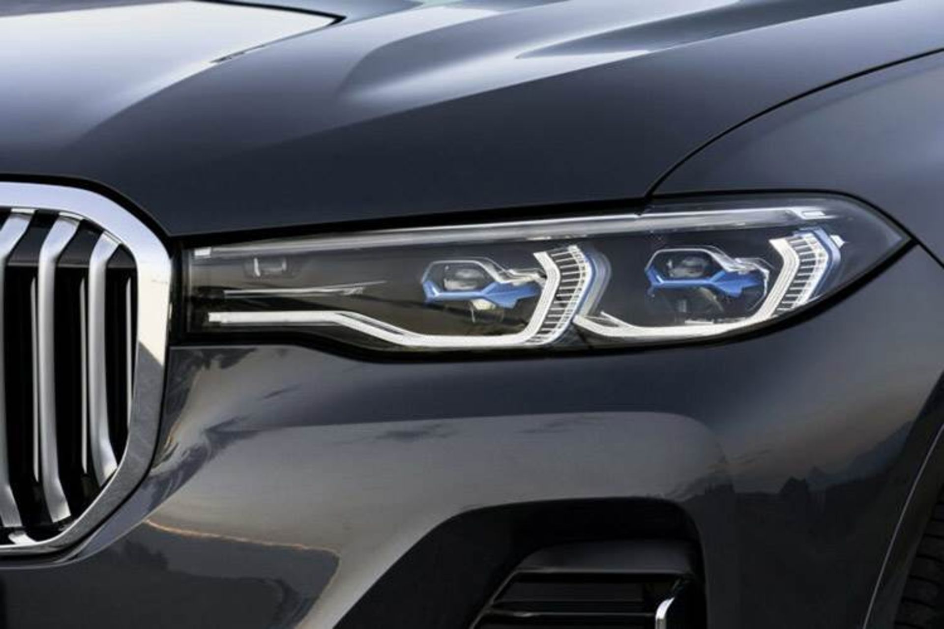 BMW Headlight / چراغ جلو بی ام و