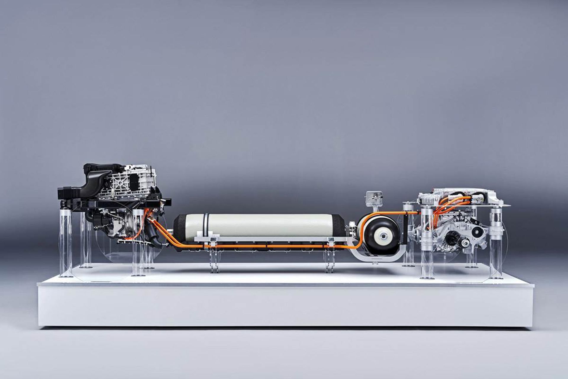 BMW i Hydrogen NEXT / بی ام و آی هیدروژن نکست