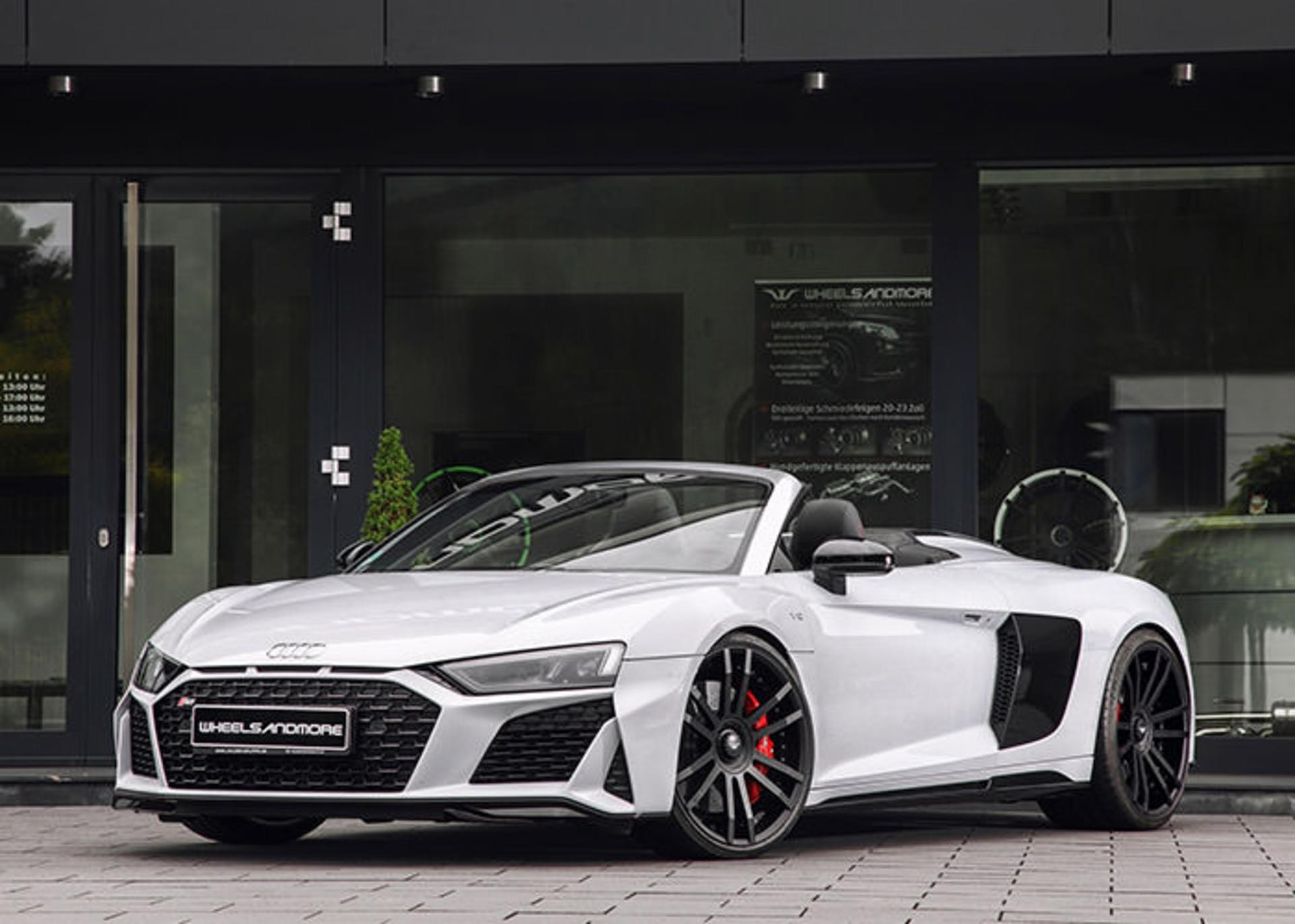 آئودی R8 V10 اسپایدر