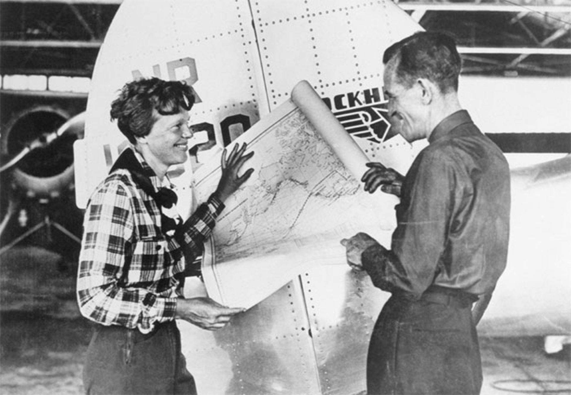 مرجع متخصصين ايران آمليا ارهارت / Amelia Earhart