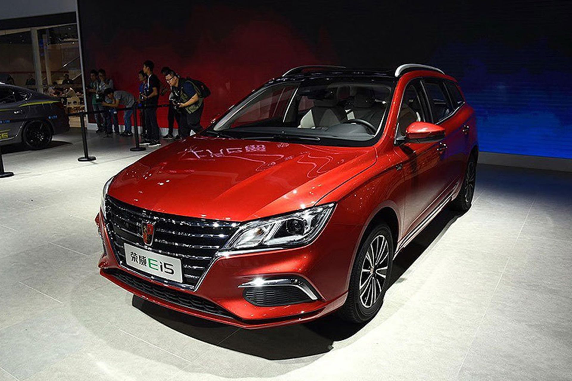 ام‌جی ۵ برقی/Roewe Ei5