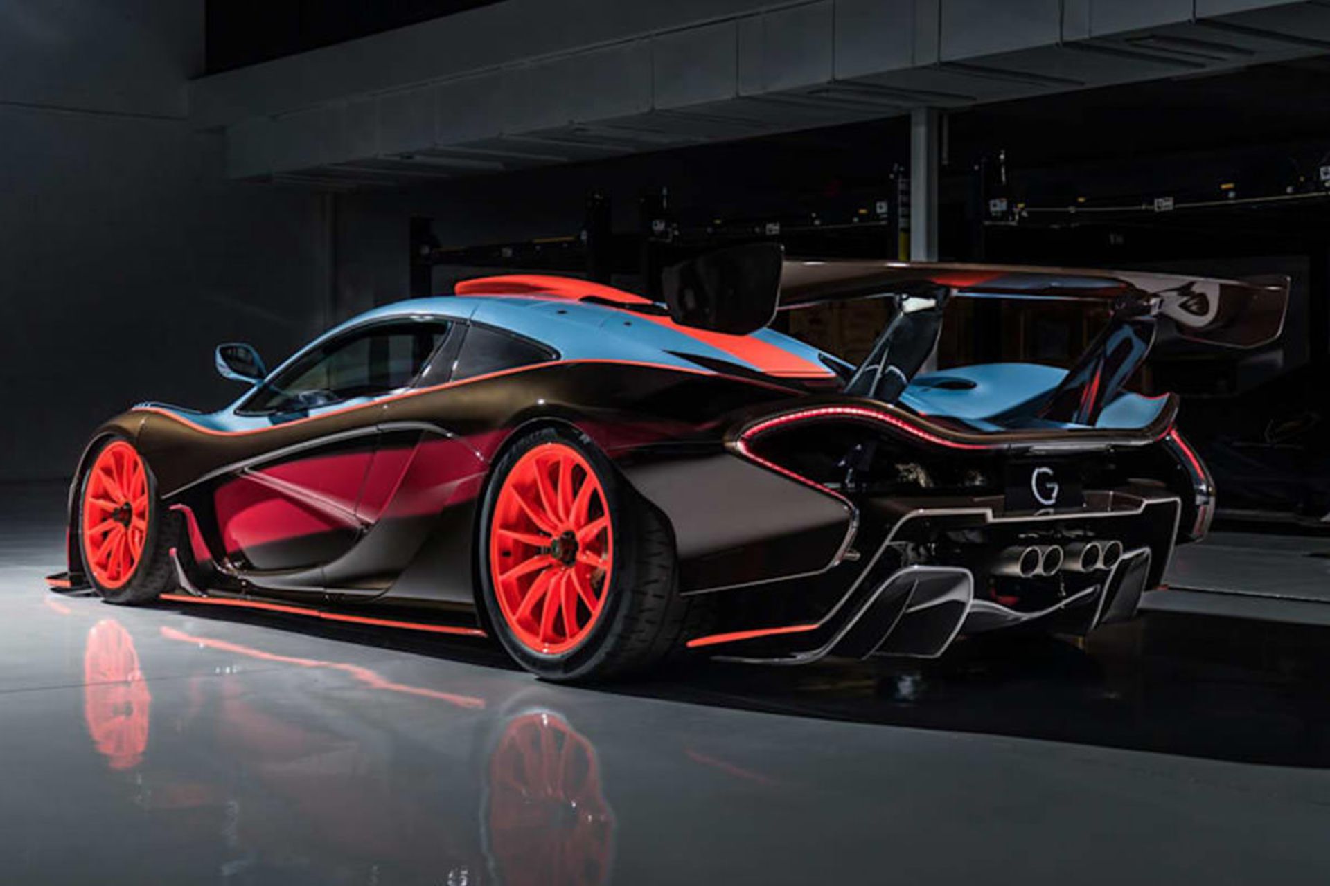 مک‌لارن P1 GTR-18