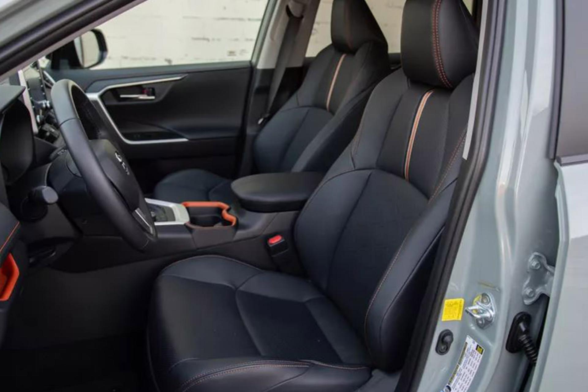 تویوتا RAV4