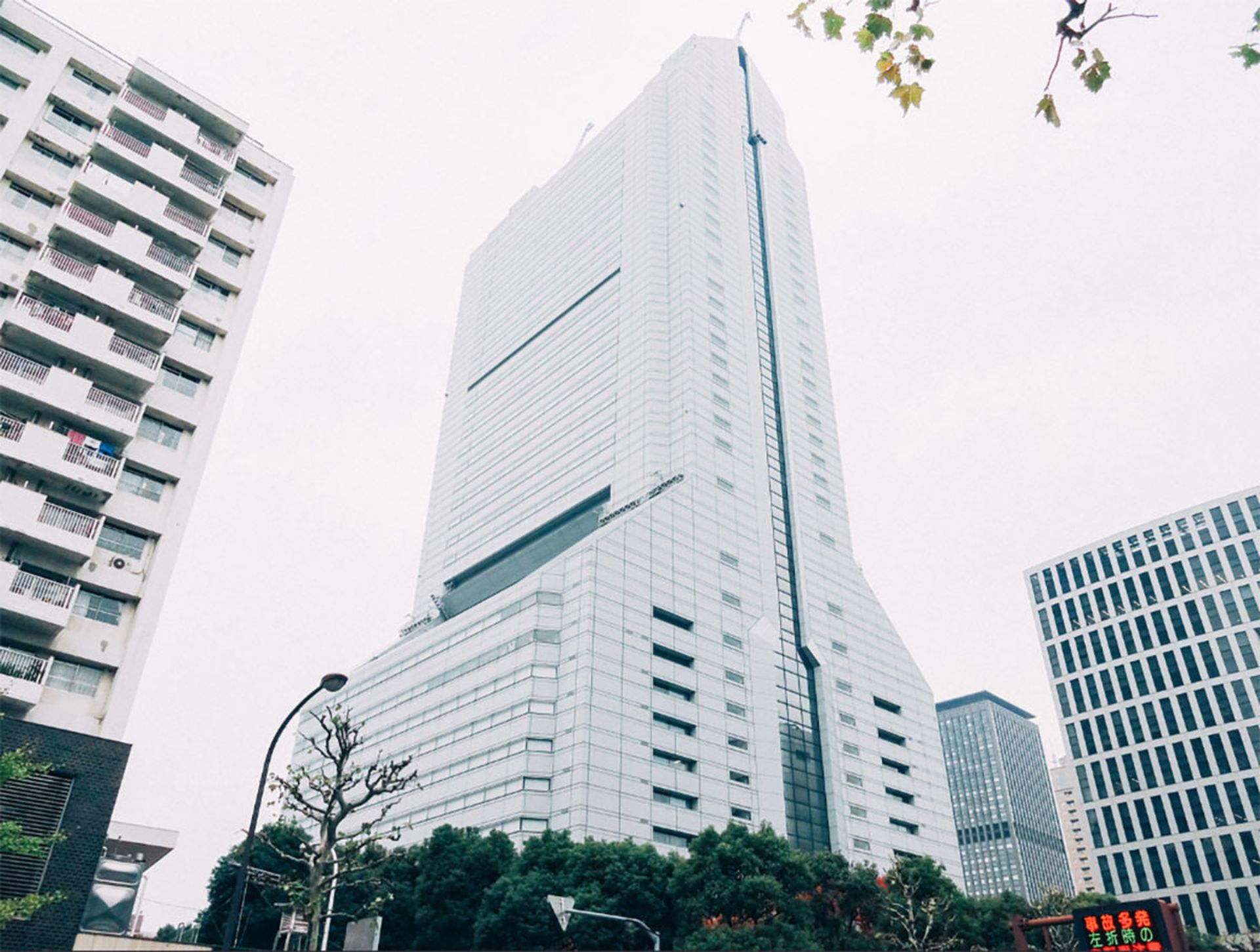 داستان برند NEC