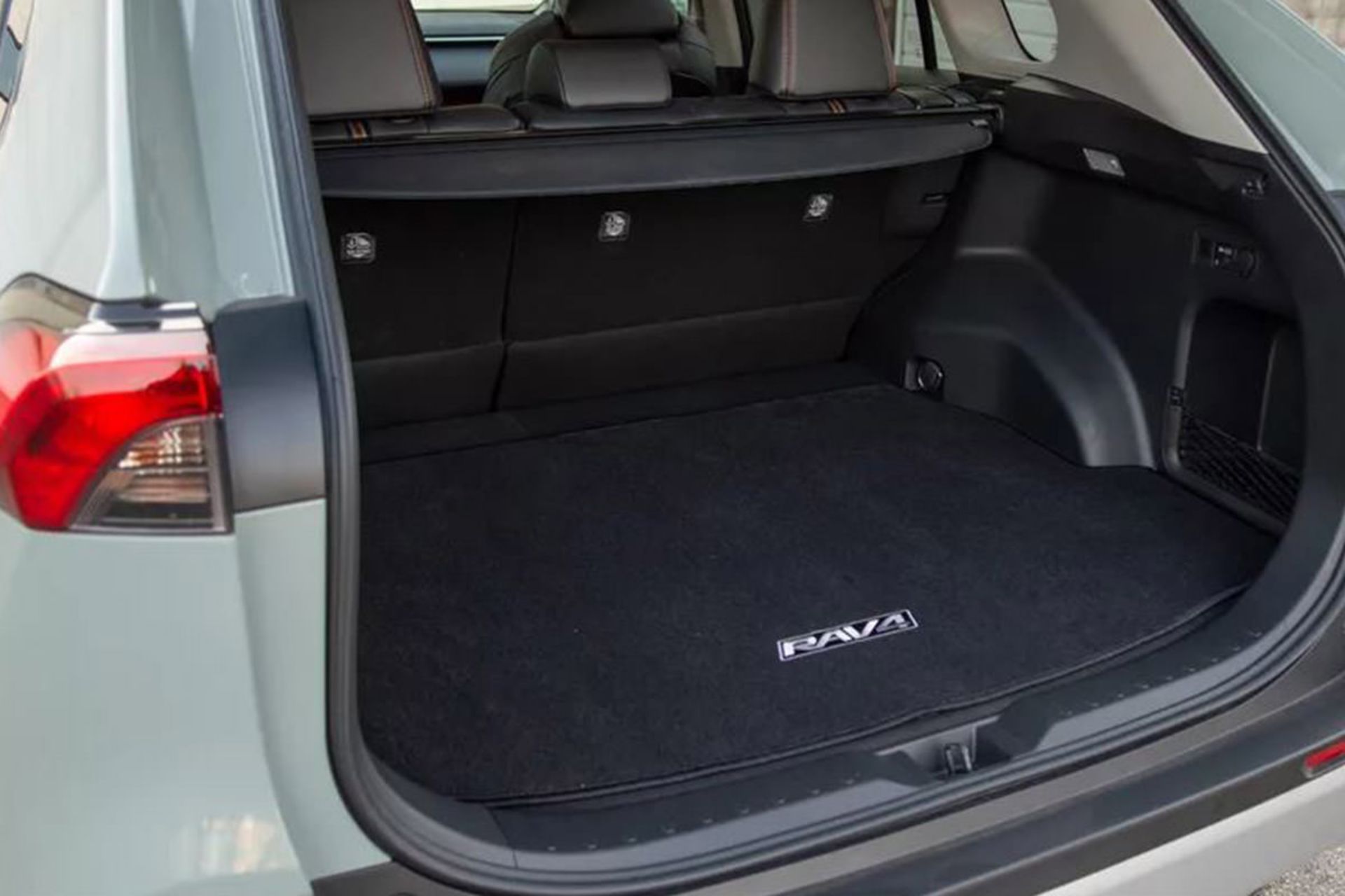 تویوتا RAV4